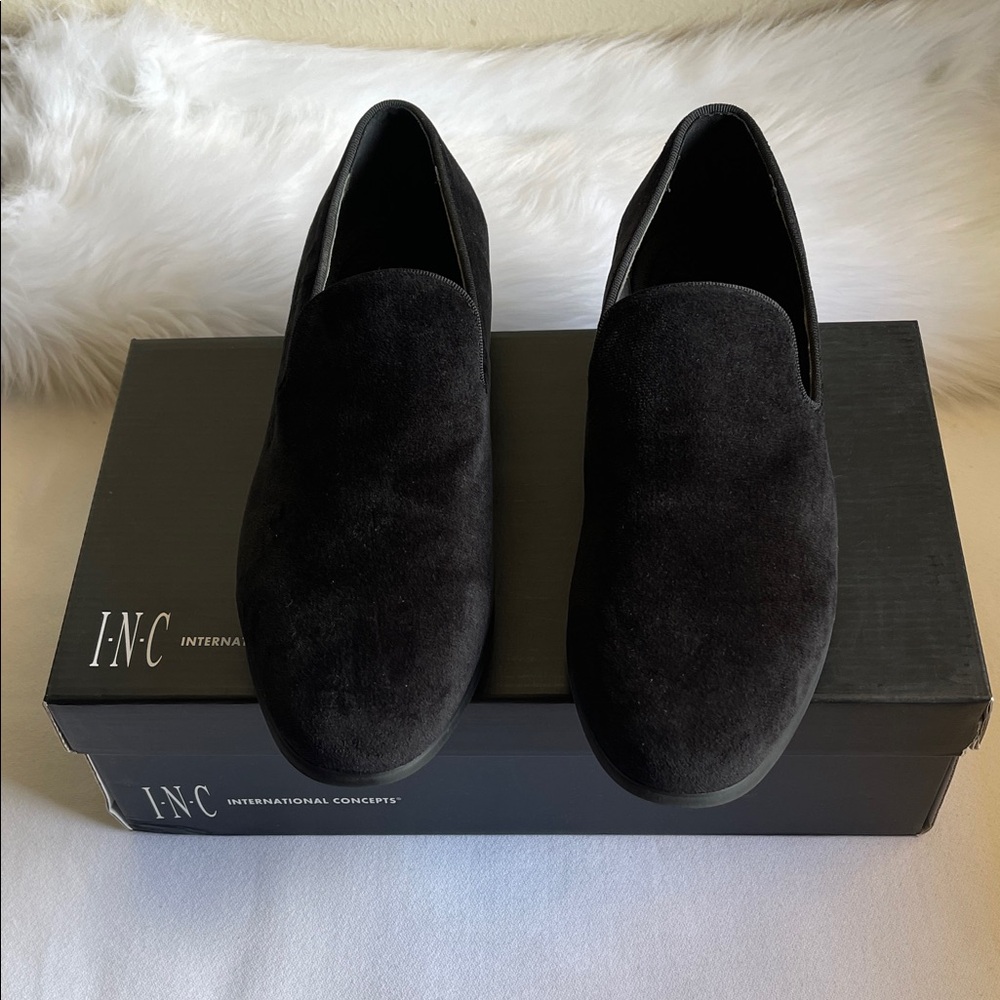 INC International Concepts Men’s Trace WD Black Slip On Shoes Size 11W. NWB.